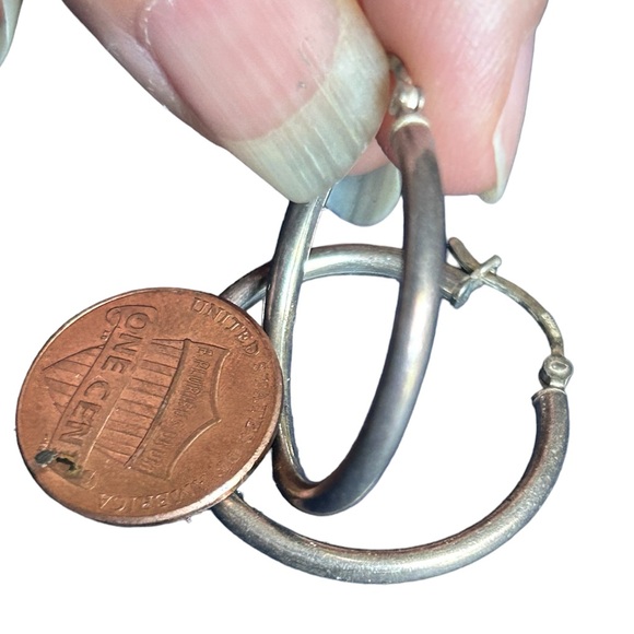 Vintage 925 Sterling hoop earrings - Picture 4 of 4